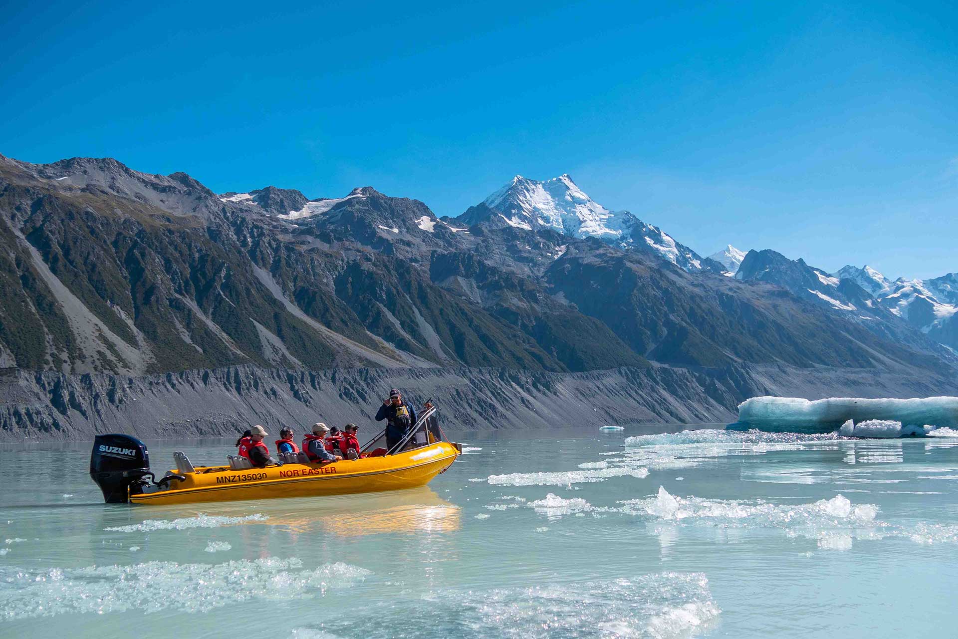 tasman glacier lake cruise